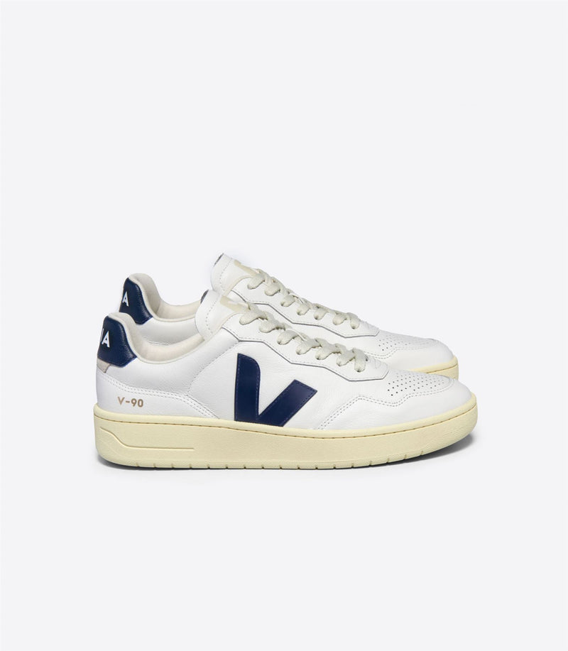 Veja V-90 Baskets blanches en cuir pour hommes